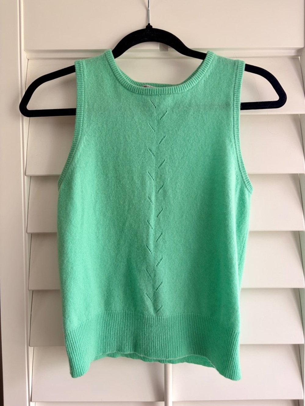 Saks Fifth Avenue Vintage Folio Mint Green Cashmere Top